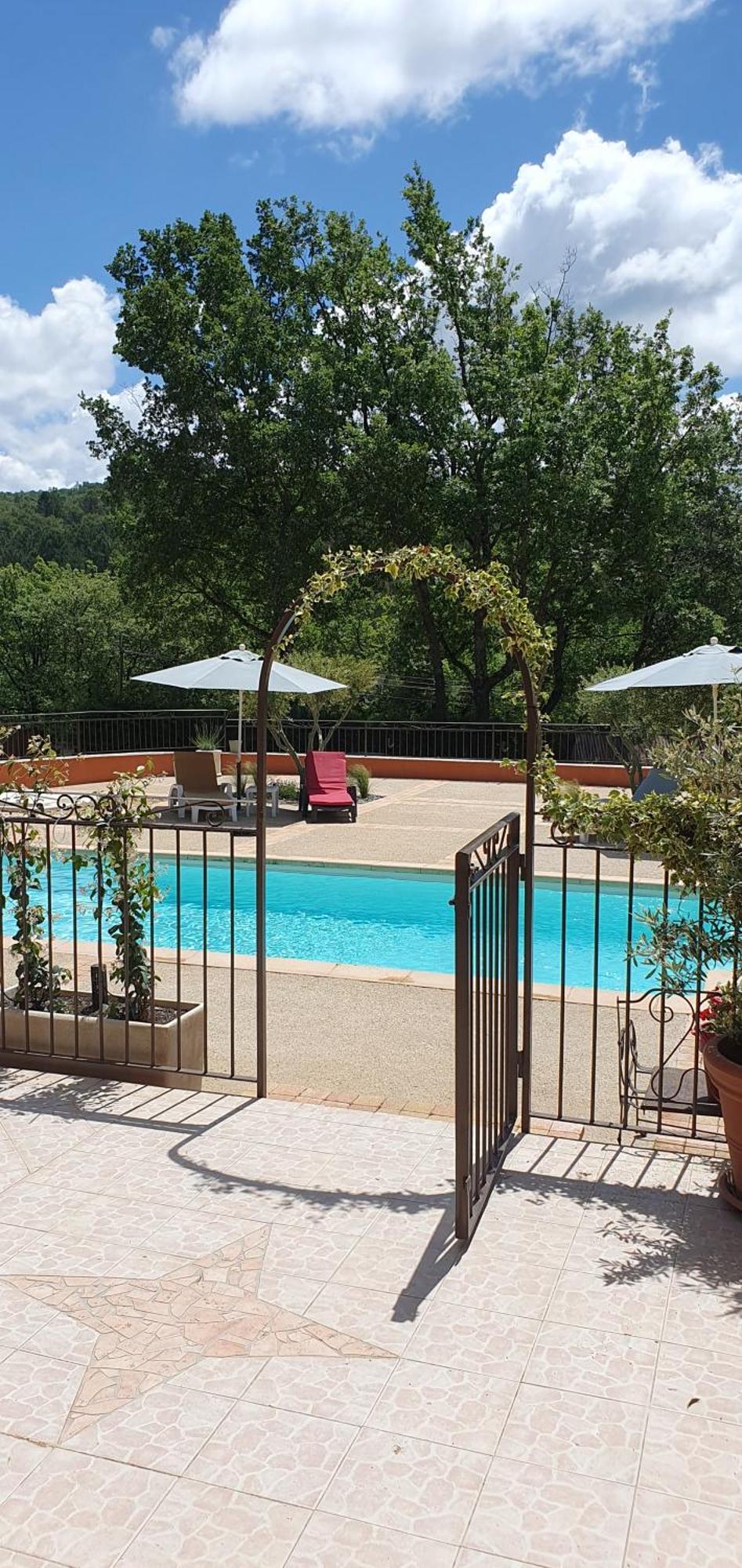 Maison Familiale Avec Piscine Et Boulodrome Dans Le Luberon Villa Caseneuve Exterior foto